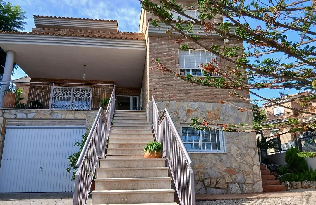 Casa en Valencia, cerca de golf, playas, moto Gp-1