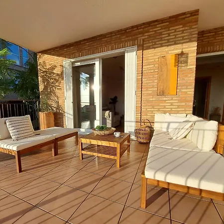 Casa en Valencia, cerca de golf, playas, moto Gp-2